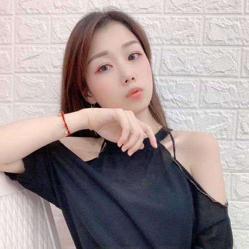 网红主播在线吃瓜